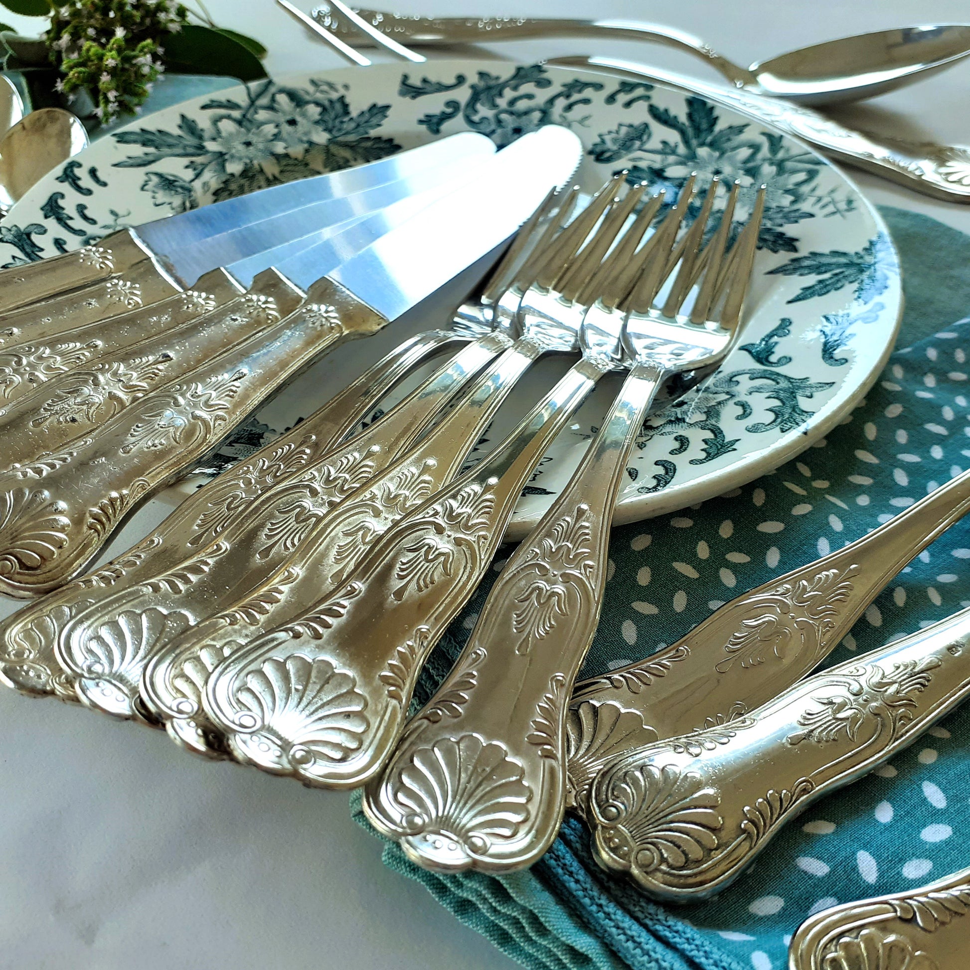 26 Piece Silver Plated Cutlery Set from Tiggy & Pip - Just €149! Shop now at Tiggy and Pip