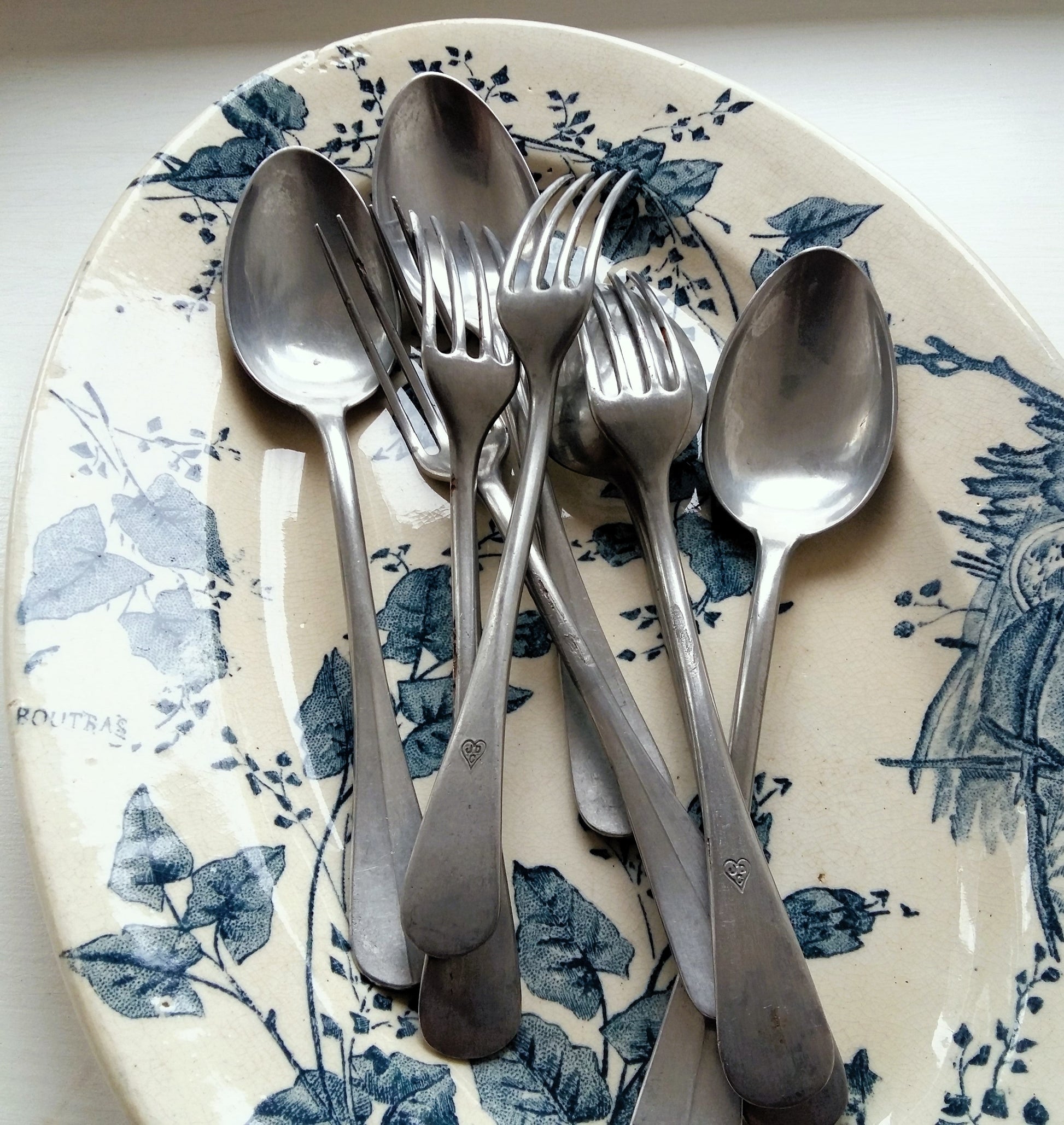 Set of 8 Antique Forks & Dessert Spoons from Tiggy & Pip - Just €64! Shop now at Tiggy and Pip