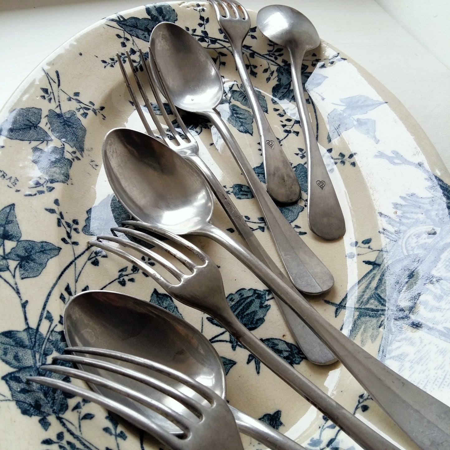 Set of 8 Antique Forks & Dessert Spoons from Tiggy & Pip - Just €64! Shop now at Tiggy and Pip