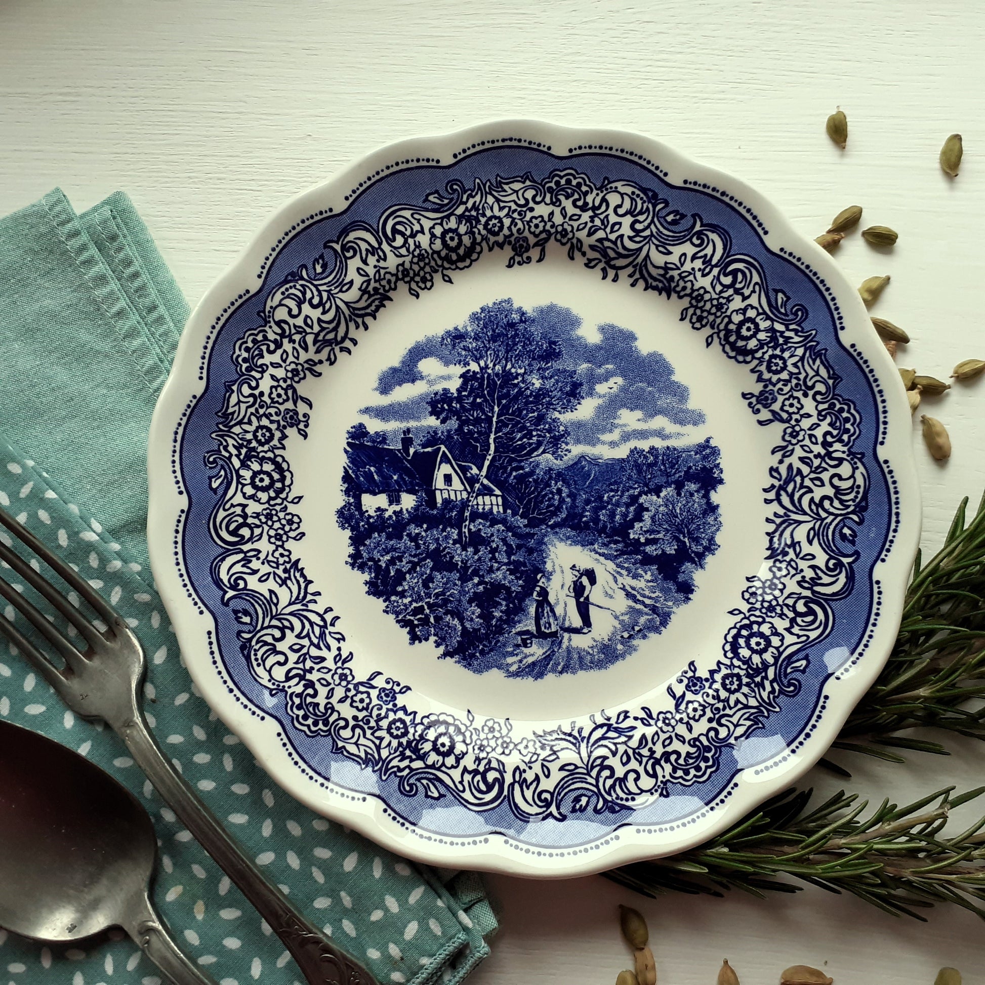 8 Mix and Match Blue and White Plates/Dishes from Tiggy & Pip - Just €199! Shop now at Tiggy and Pip