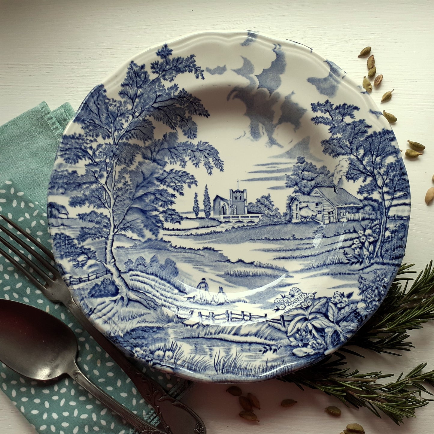 8 Mix and Match Blue and White Plates/Dishes from Tiggy & Pip - Just €199! Shop now at Tiggy and Pip