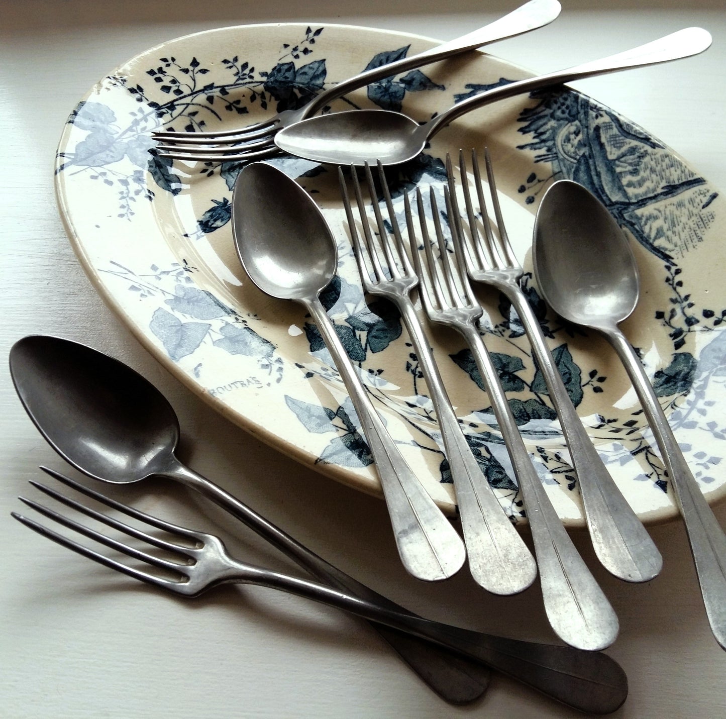 8 Antique Forks & Dessert Spoons from Tiggy & Pip - Just €64! Shop now at Tiggy and Pip