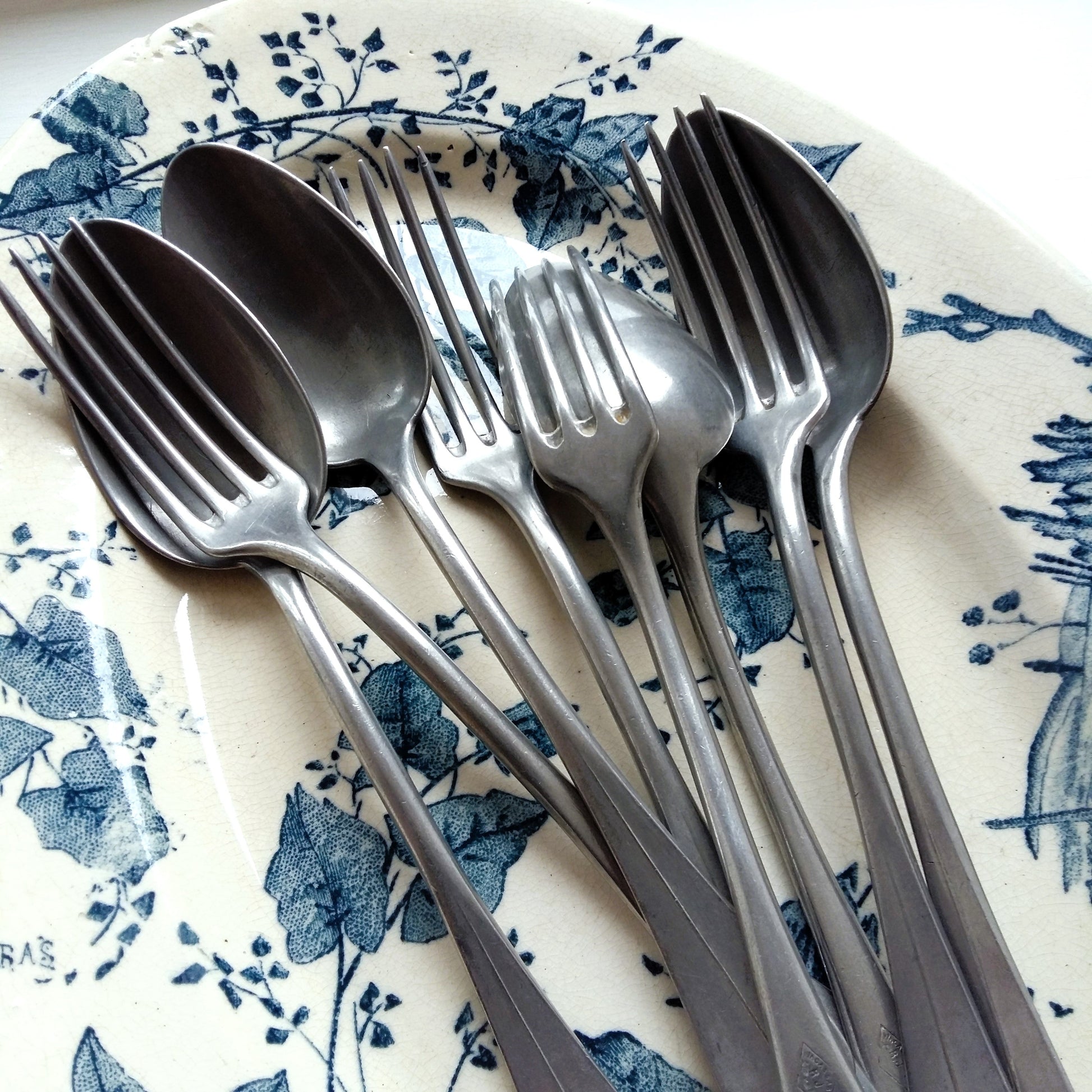 8 Antique Forks & Dessert Spoons from Tiggy & Pip - Just €64! Shop now at Tiggy and Pip