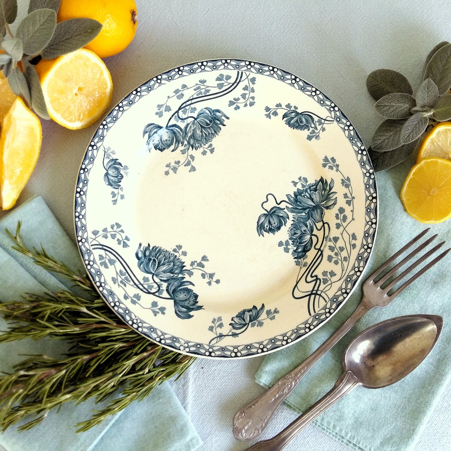 6 Antique Ironstone Transferware Plates from Tiggy & Pip - Just €216! Shop now at Tiggy and Pip