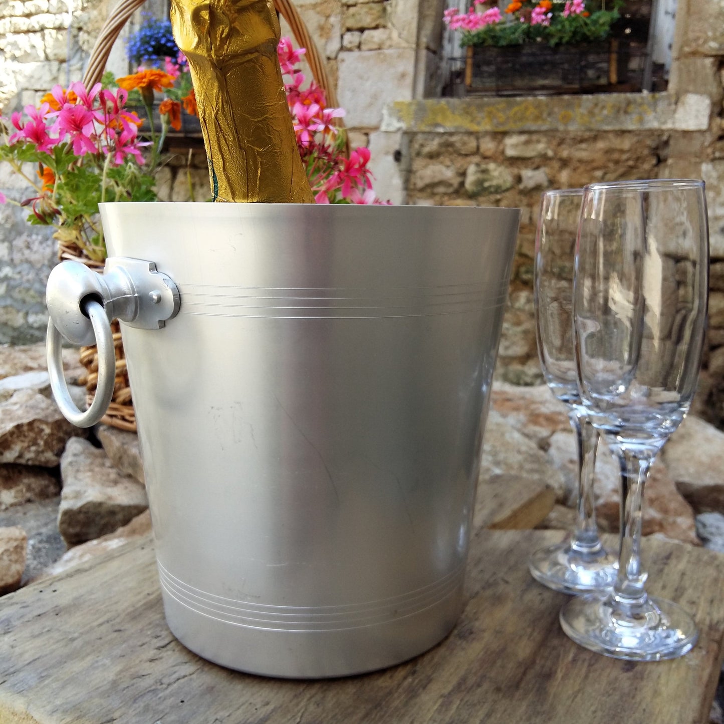 Vintage CHARLES HEIDSIECK Champagne Ice Bucket from Tiggy & Pip - Just €86! Shop now at Tiggy and Pip