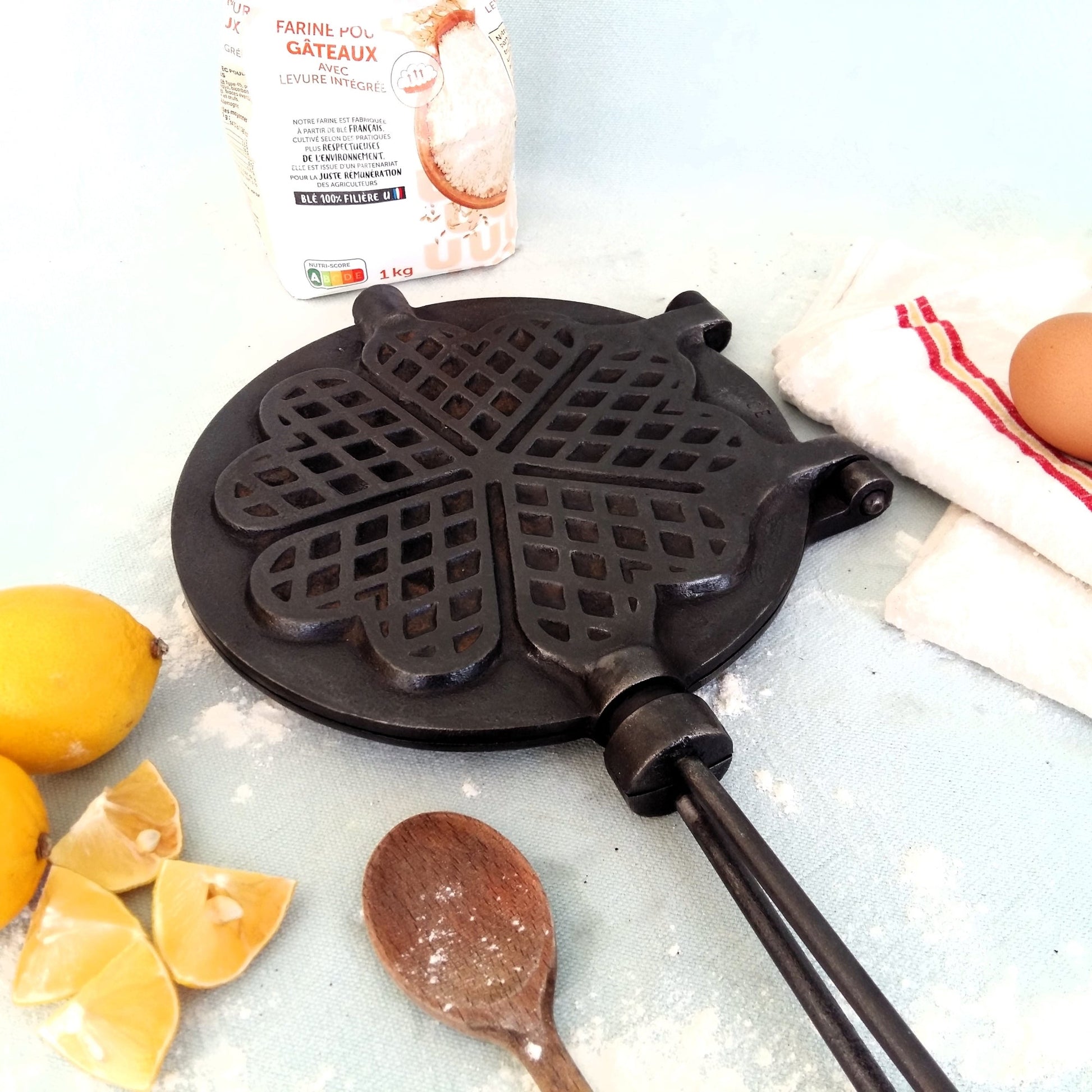 Antique Cast Iron Waffle Maker from Tiggy & Pip - Just €159! Shop now at Tiggy and Pip