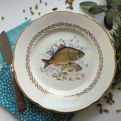 Set of Six 1950s Fish Plates from Tiggy & Pip - Just €156! Shop now at Tiggy and Pip