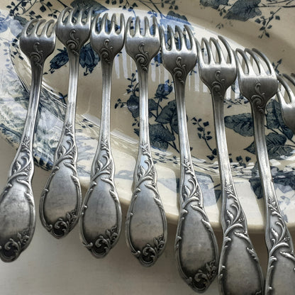 Set of 8 Antique Forks from Tiggy & Pip - Just €88! Shop now at Tiggy and Pip