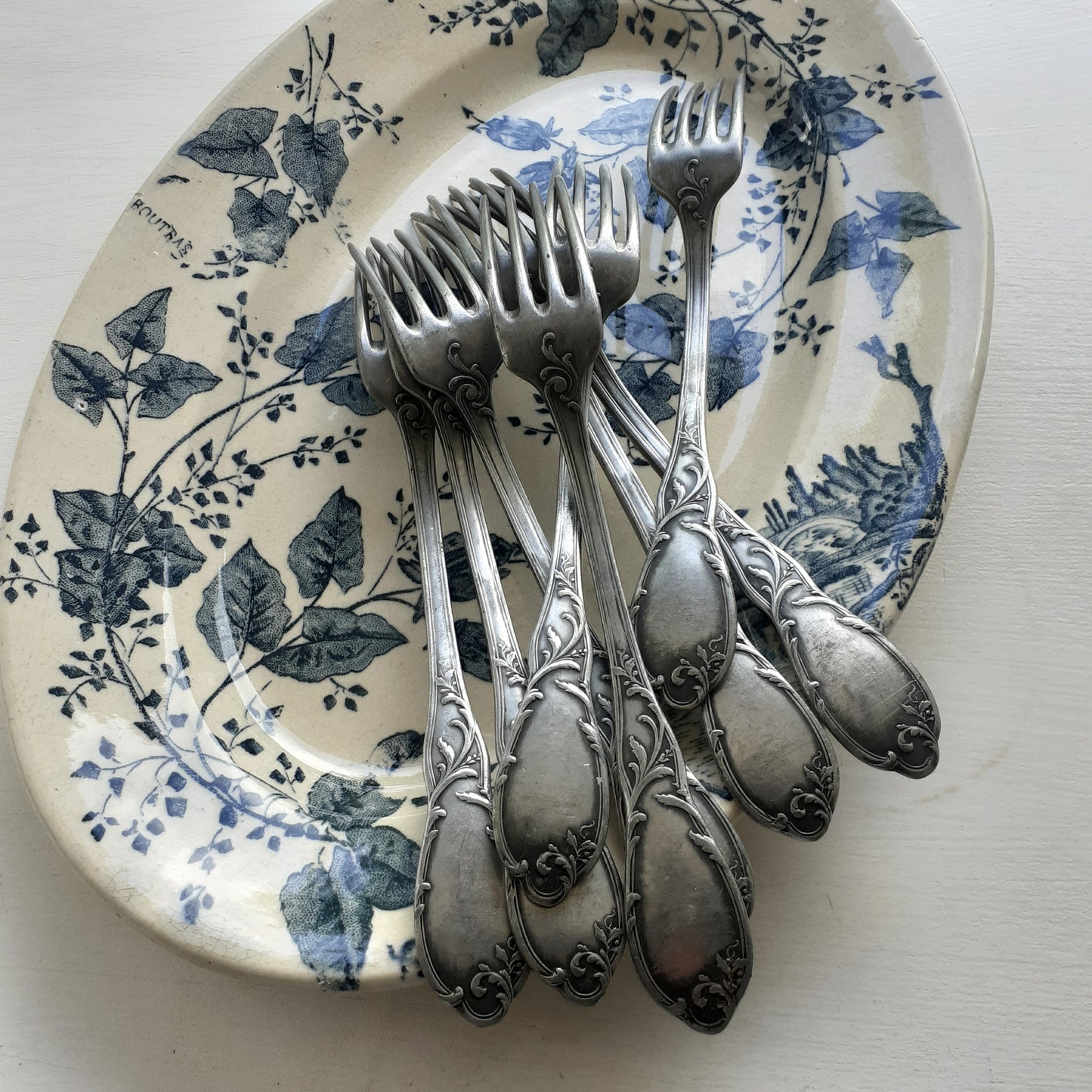 Set of 8 Antique Forks from Tiggy & Pip - Just €88! Shop now at Tiggy and Pip