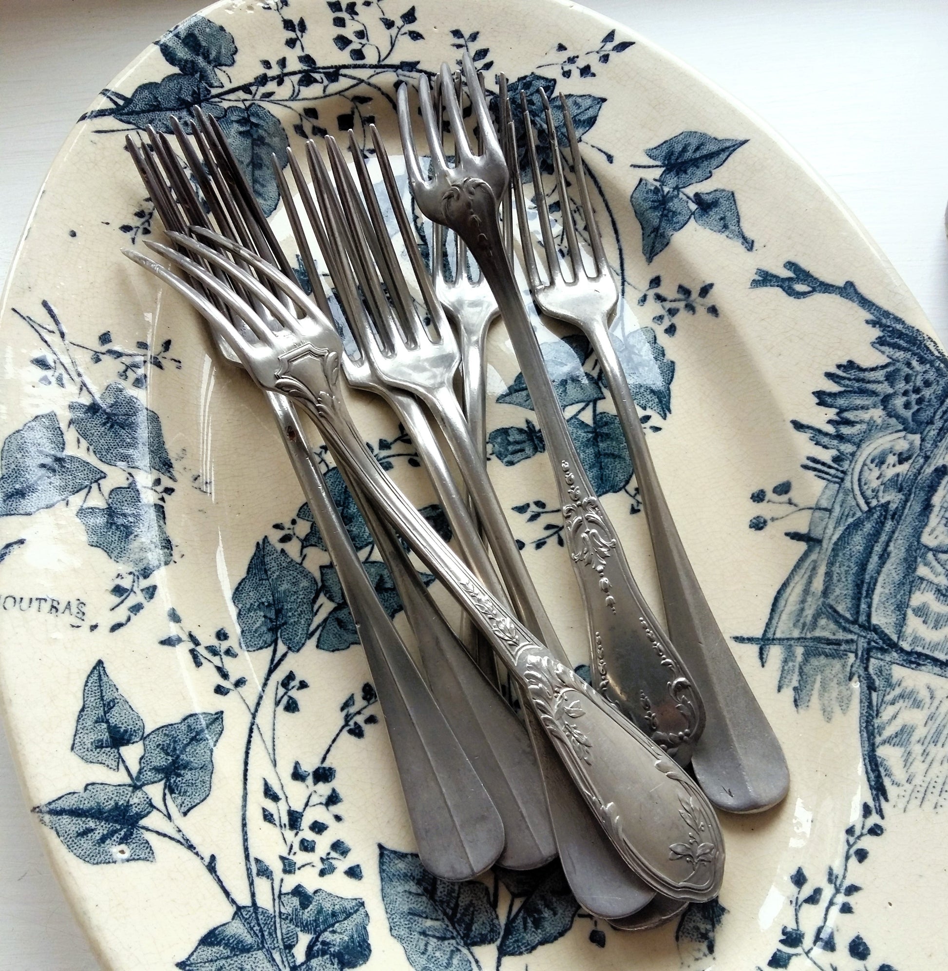 16 Antique Forks & Dessert Spoons from Tiggy & Pip - Just €112! Shop now at Tiggy and Pip