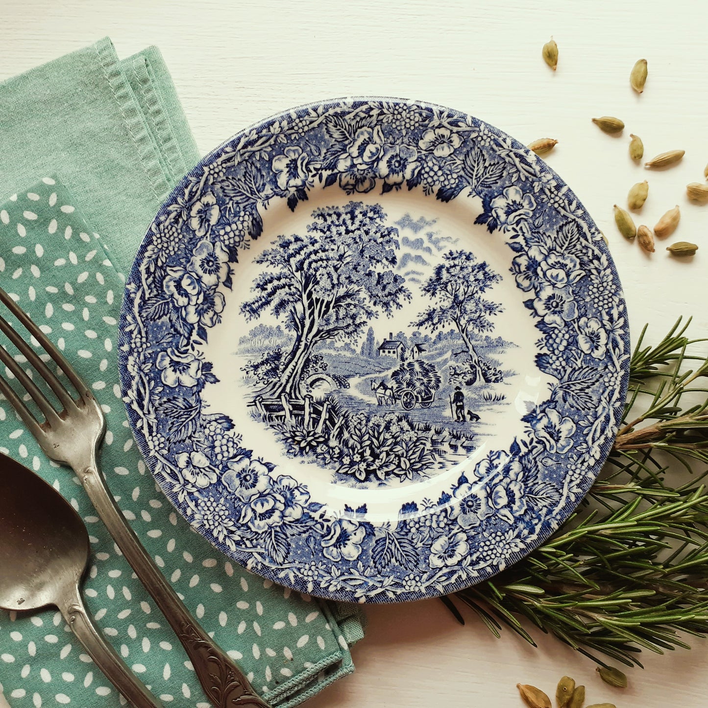 8 Mismatched Blue and White Plates/Dishes from Tiggy & Pip - Just €199! Shop now at Tiggy and Pip