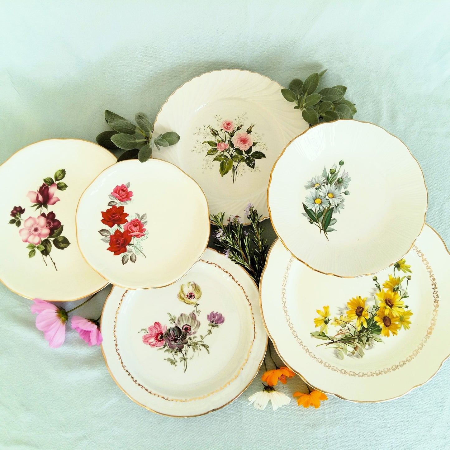 6 Mismatched 1950s Floral Transferware Plates from Tiggy & Pip - Just €156! Shop now at Tiggy and Pip