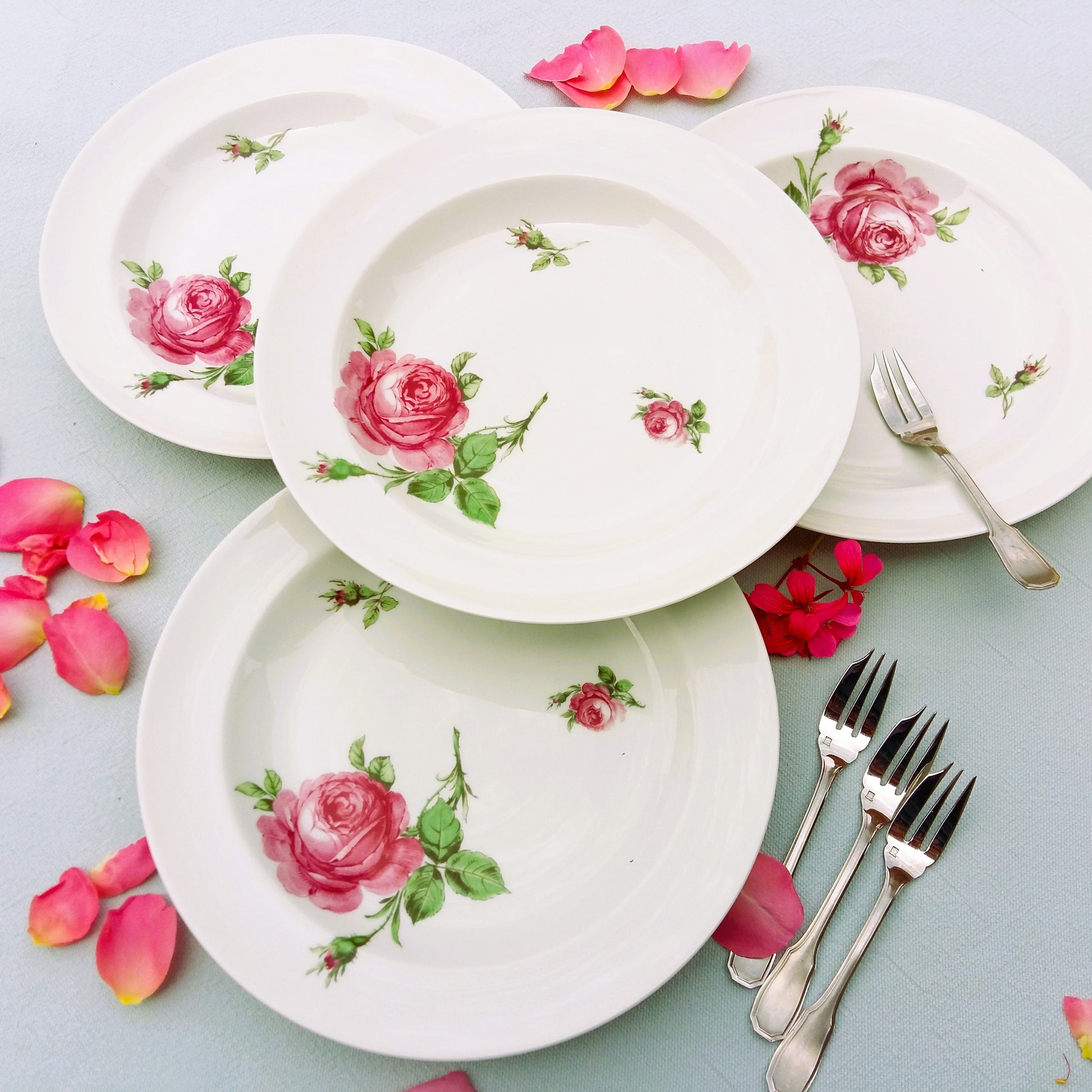 Four Vintage Limoges Floral Dinner Plates from Tiggy & Pip - Just €88! Shop now at Tiggy and Pip