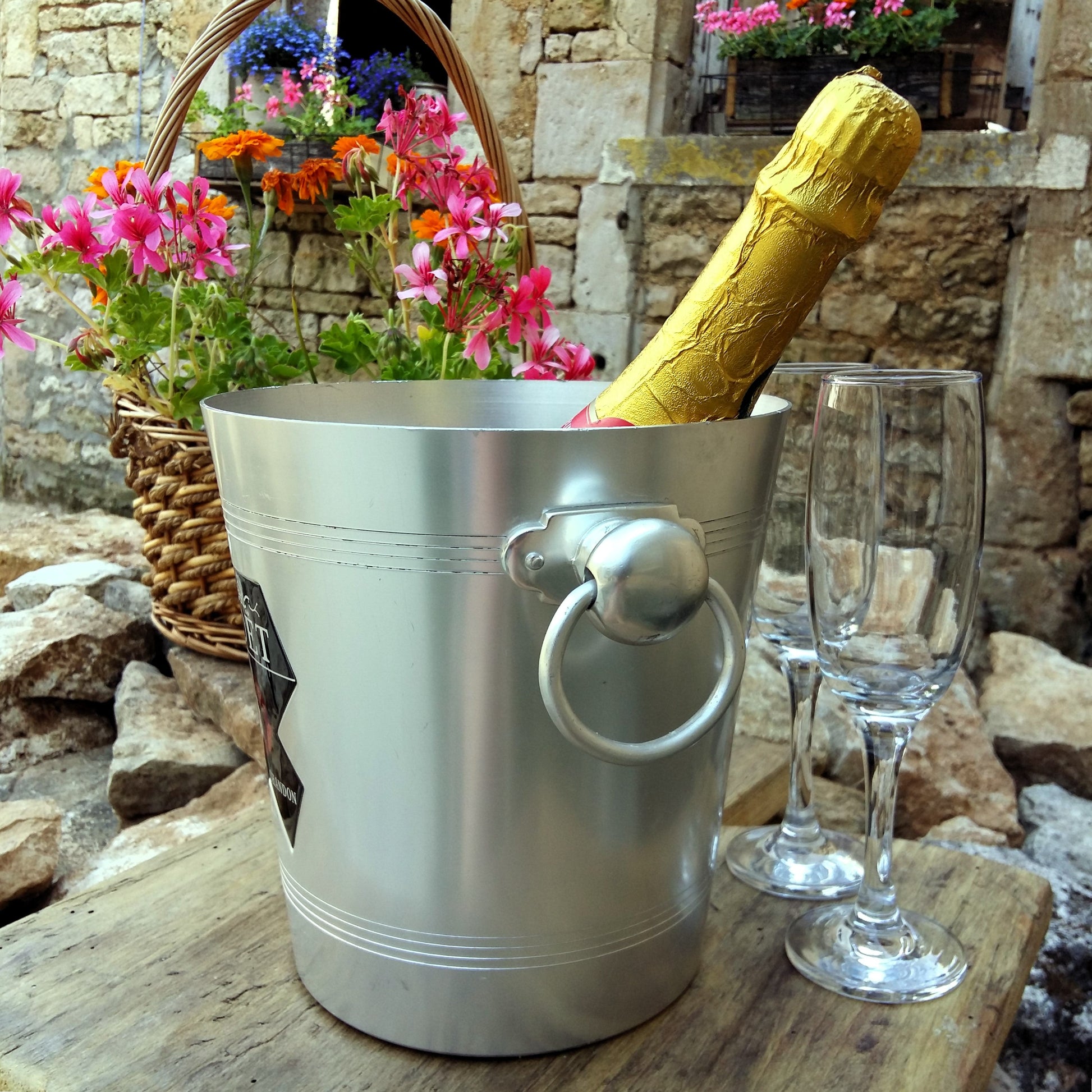 Vintage MOET & CHANDON Champagne Ice Bucket from Tiggy & Pip - Just €96! Shop now at Tiggy and Pip